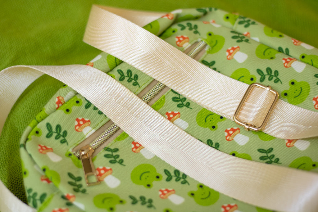 Frog & Mushroom Side Bag!
