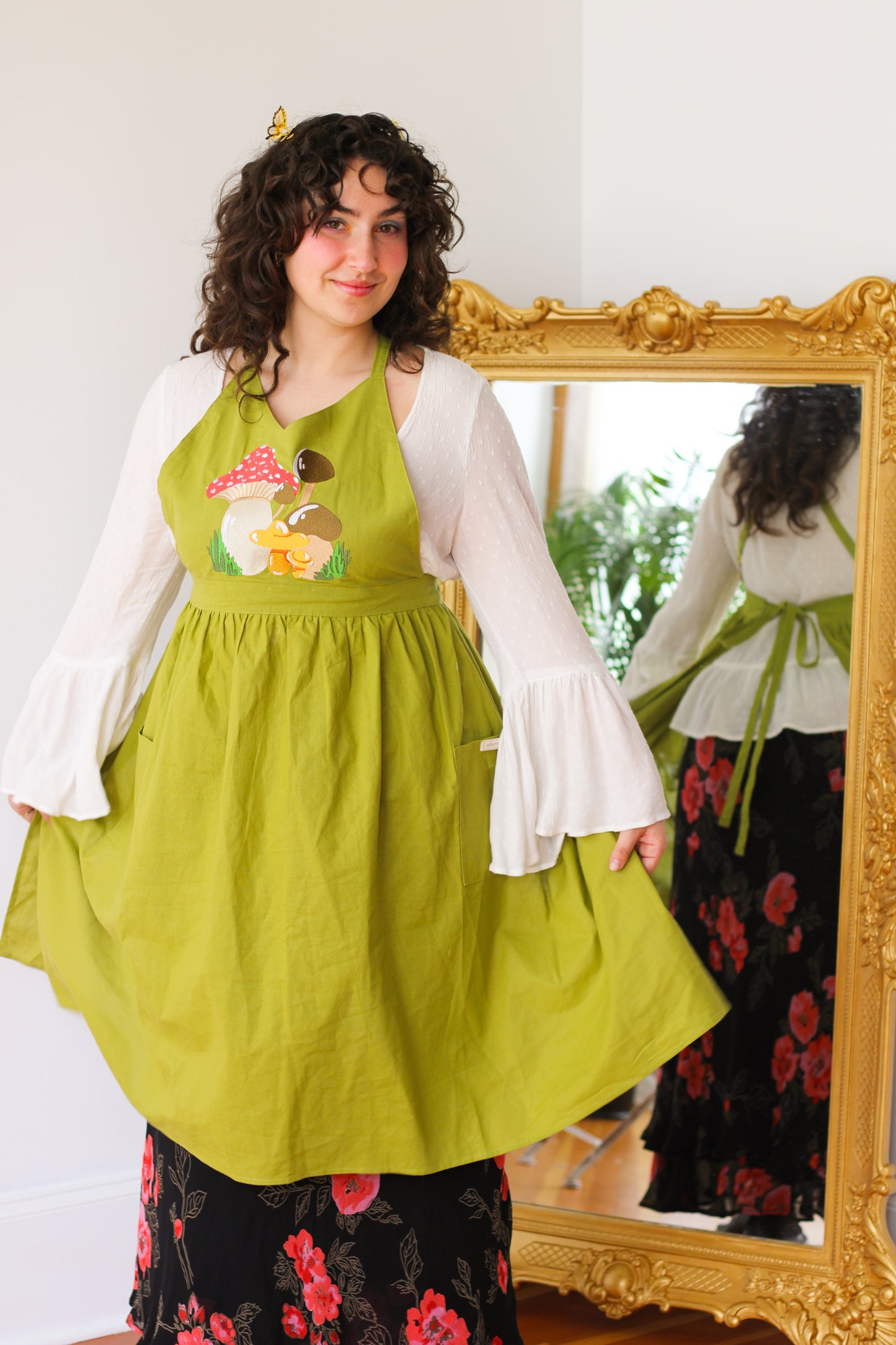 Linen Embroidered Pinafore Aprons!
