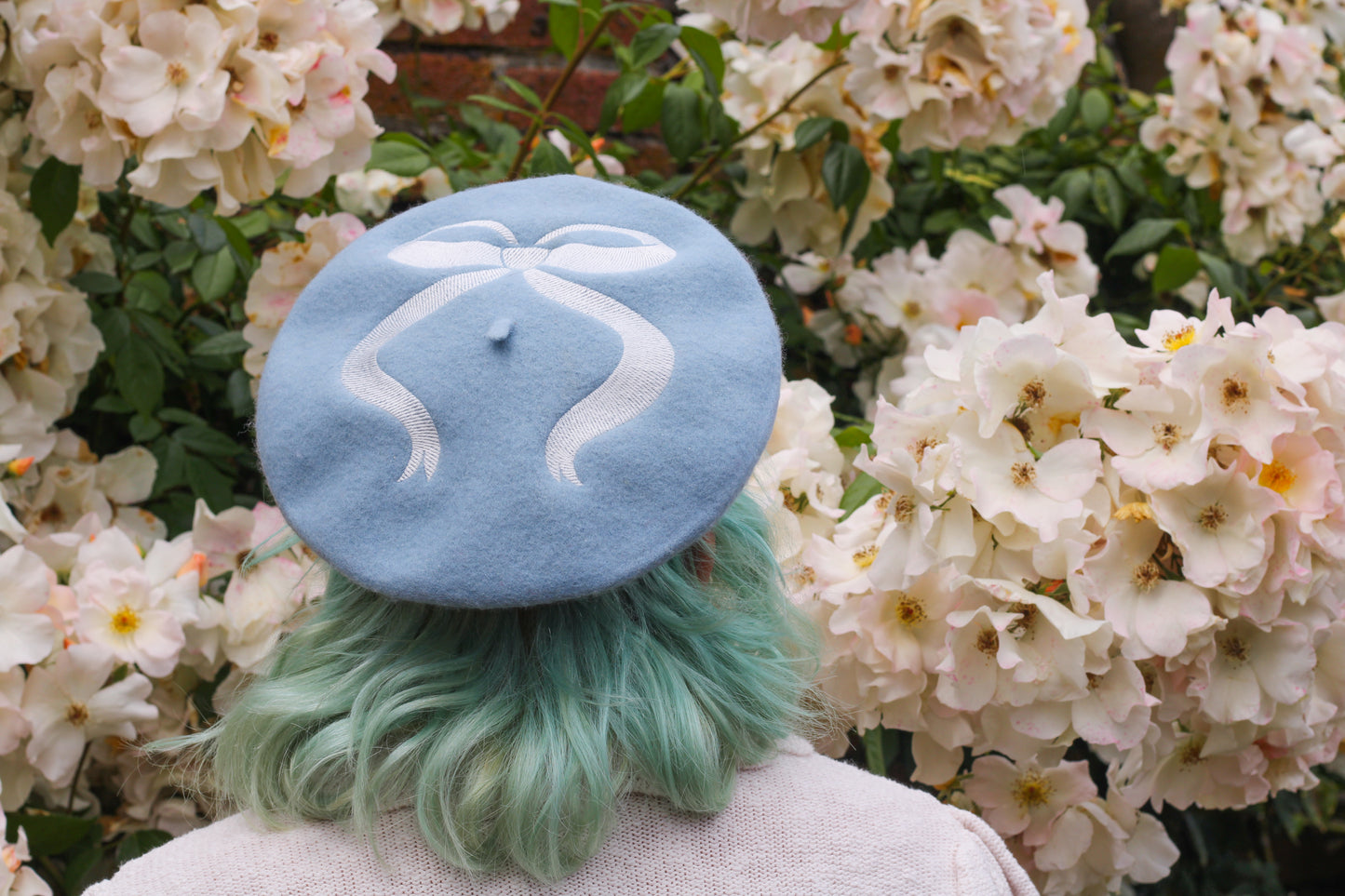 Sweet Ribbon Embroidered Beret!