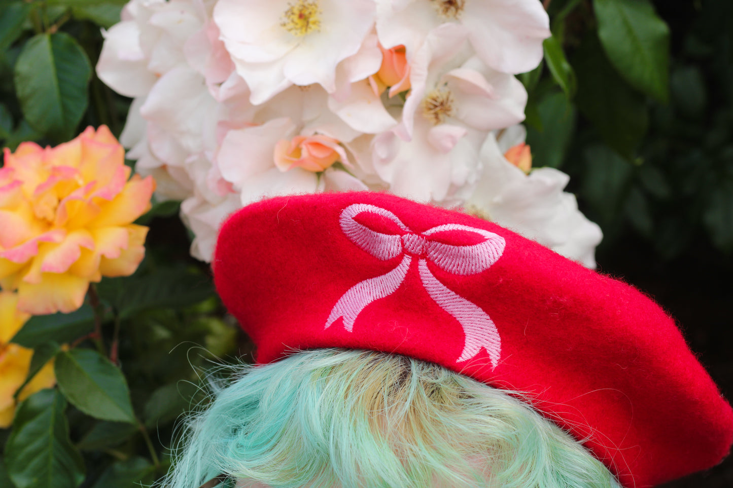 Sweet Ribbon Embroidered Beret!