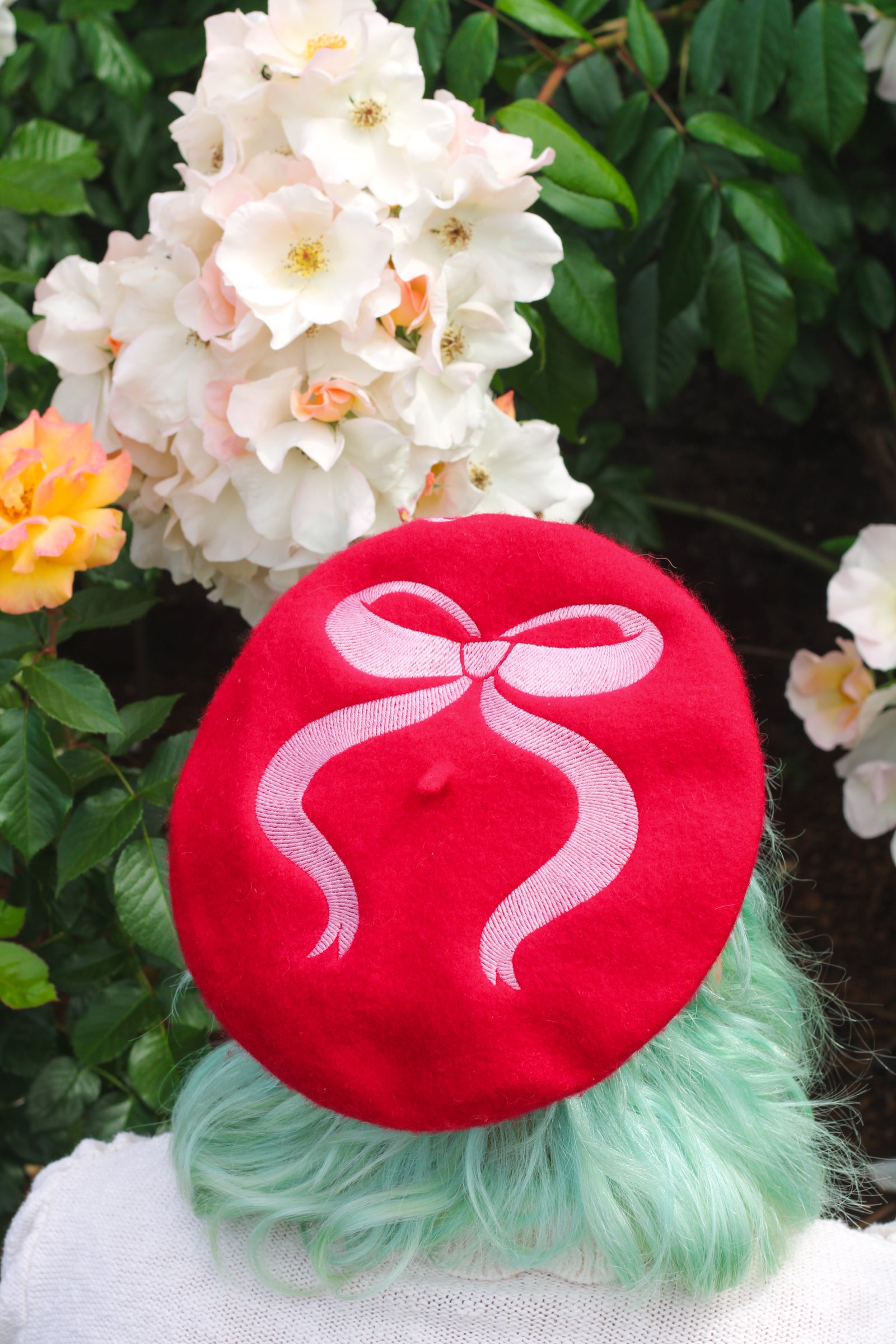 Sweet Ribbon Embroidered Beret!